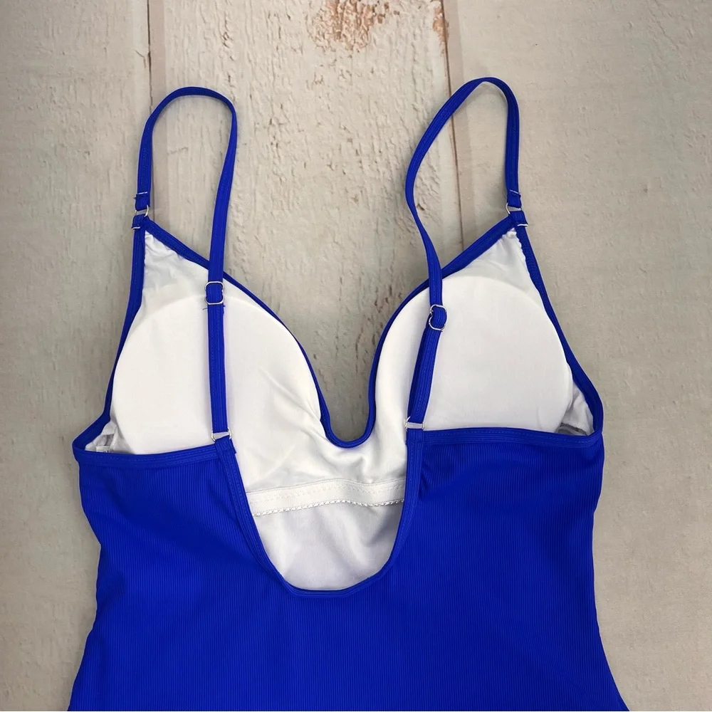 NWOT Women's Sexy  One Piece‎ High Cut Swimsuits SIZE MEDIUM
